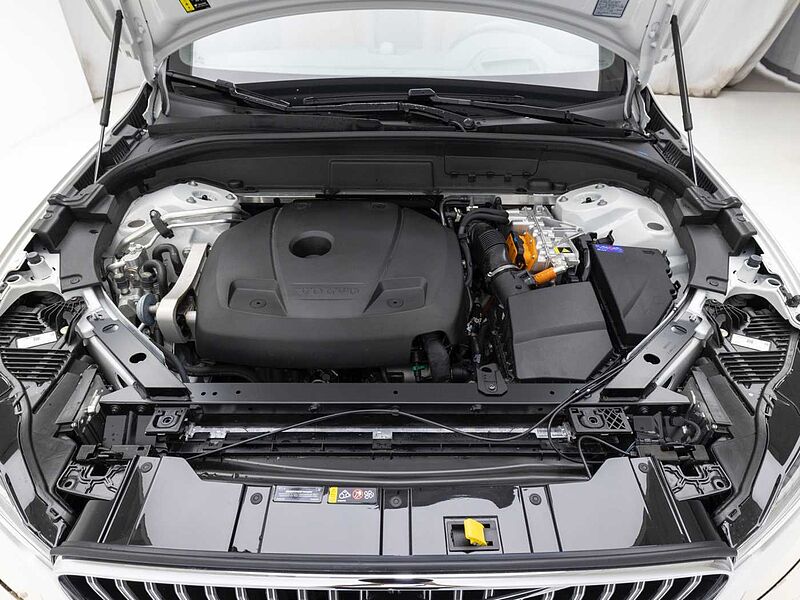 Volvo  Ultra, T8 AWD 플러그-인 하이브리드, 전기/가솔린, 브라이트