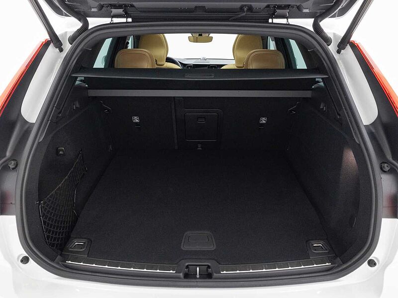 Volvo  Ultra, T8 AWD 플러그-인 하이브리드, 전기/가솔린, 브라이트