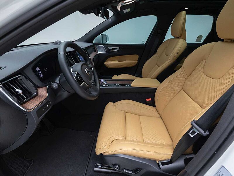 Volvo  Ultra, T8 AWD 플러그-인 하이브리드, 전기/가솔린, 브라이트