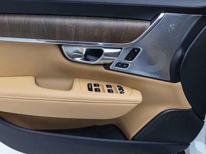 Volvo  Ultra, B5 AWD 마일드 하이브리드, 가솔린, 브라이트