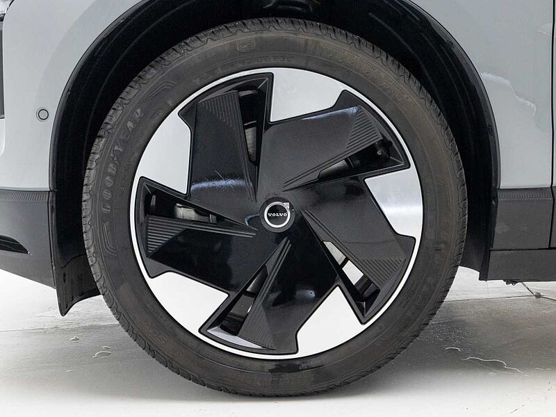 Volvo  Ultra, Single Motor Extended Range, 전기