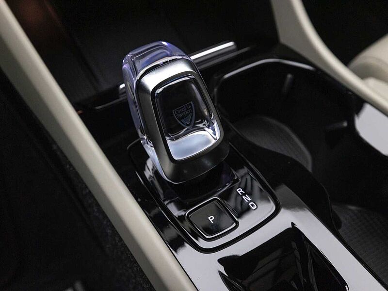 Volvo  Ultra, B4 AWD 마일드 하이브리드, 가솔린, 브라이트