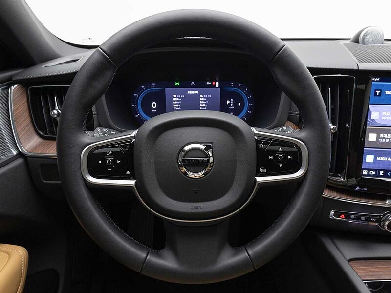 Volvo Ultra, B6 AWD 마일드 하이브리드, 가솔린, 브라이트