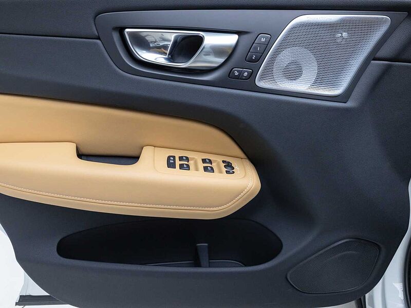 Volvo Ultra, B6 AWD 마일드 하이브리드, 가솔린, 브라이트