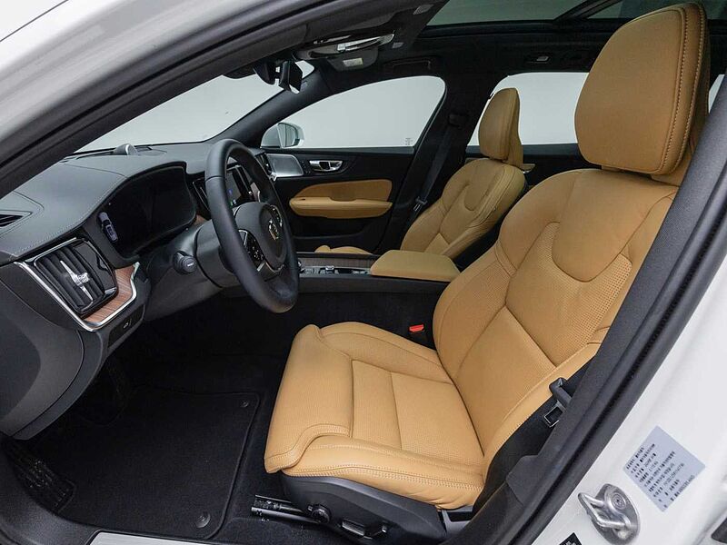 Volvo Ultimate, B5 AWD 마일드 하이브리드, 가솔린, 브라이트