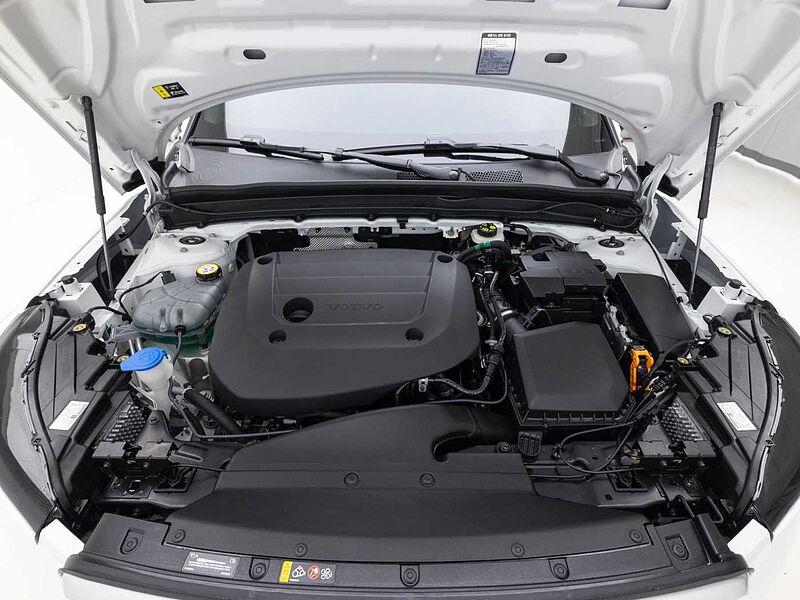 Volvo Ultra, B4 AWD 마일드 하이브리드, 가솔린, 브라이트