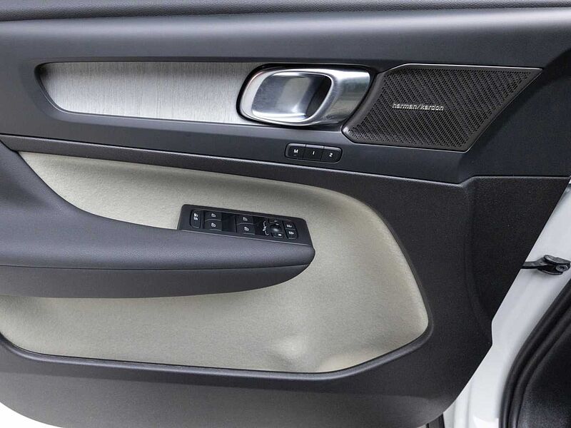 Volvo  Ultra, B4 AWD 마일드 하이브리드, 가솔린, 브라이트