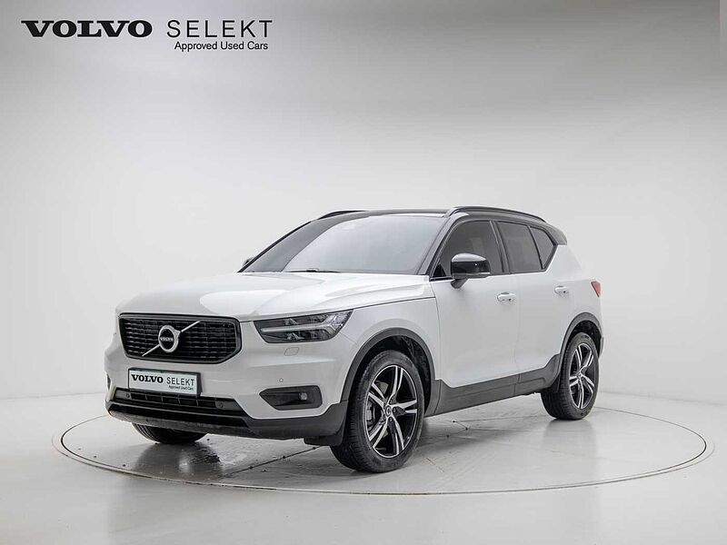 Volvo R-Design, B4 AWD Momentum