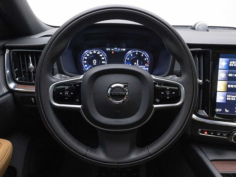 Volvo  Cross Country Pro, B5 AWD (250 hp) aut