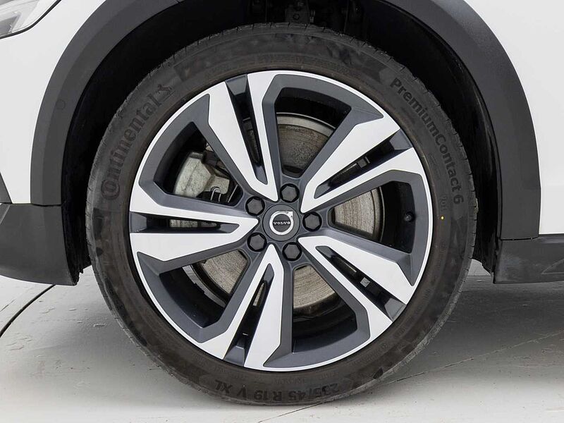 Volvo  Cross Country Pro, B5 AWD (250 hp) aut