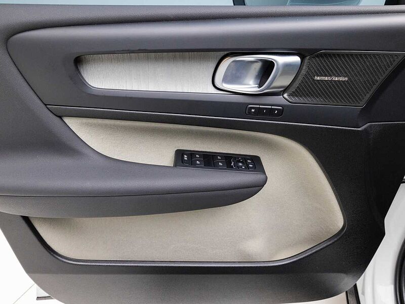 Volvo Ultra, B4 AWD 마일드 하이브리드, 가솔린, 브라이트