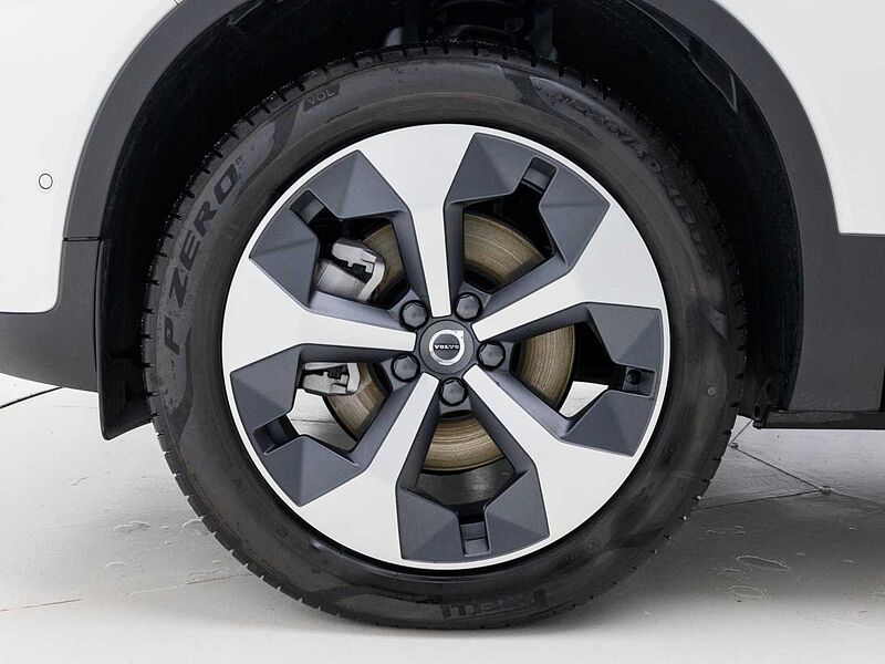 Volvo Ultra, B4 AWD 마일드 하이브리드, 가솔린, 브라이트