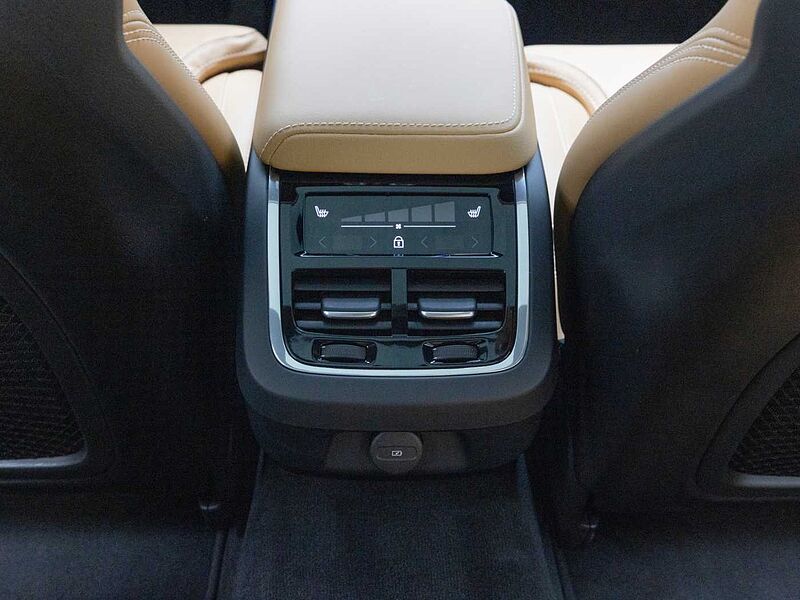 Volvo  Ultimate, B5 AWD 마일드 하이브리드, 가솔린, 브라이트