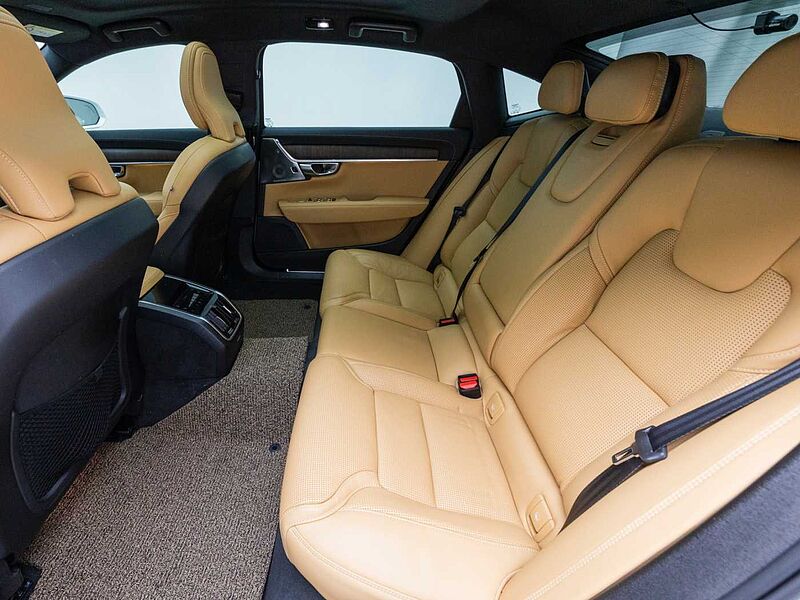 Volvo Ultimate, B5 마일드 하이브리드, 가솔린, 브라이트