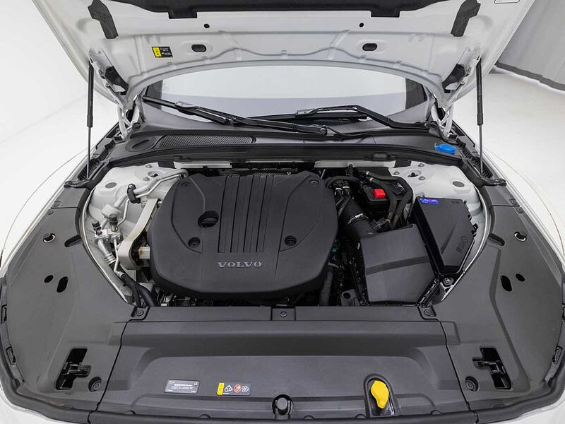 Volvo Ultimate, B5 마일드 하이브리드, 가솔린, 브라이트