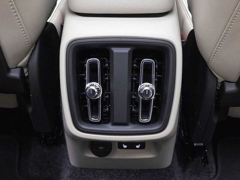 Volvo  Ultra, B4 AWD 마일드 하이브리드, 가솔린, 브라이트