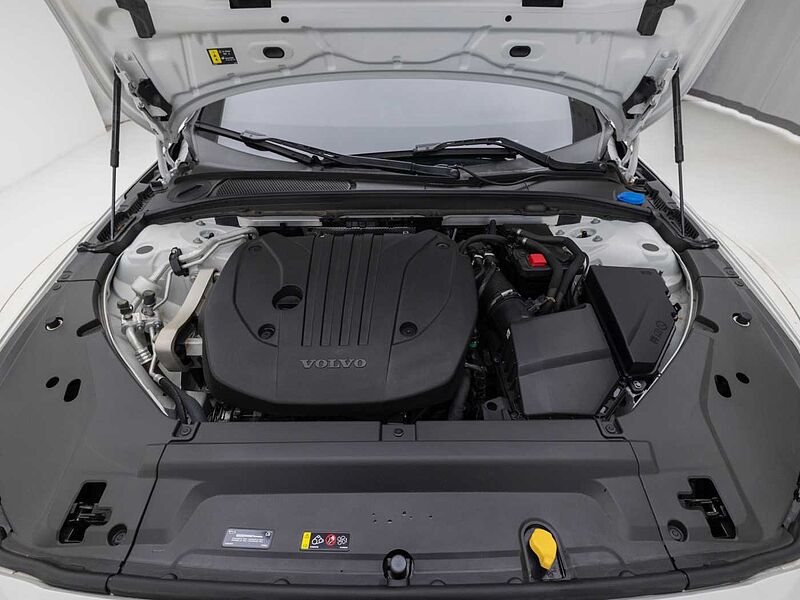 Volvo Ultimate, B5 마일드 하이브리드, 가솔린, 브라이트