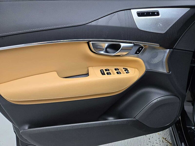 Volvo  Recharge Ultimate, T8 AWD 플러그-인 하이브리드, 전기/가솔린, 브라이트, 7 좌석