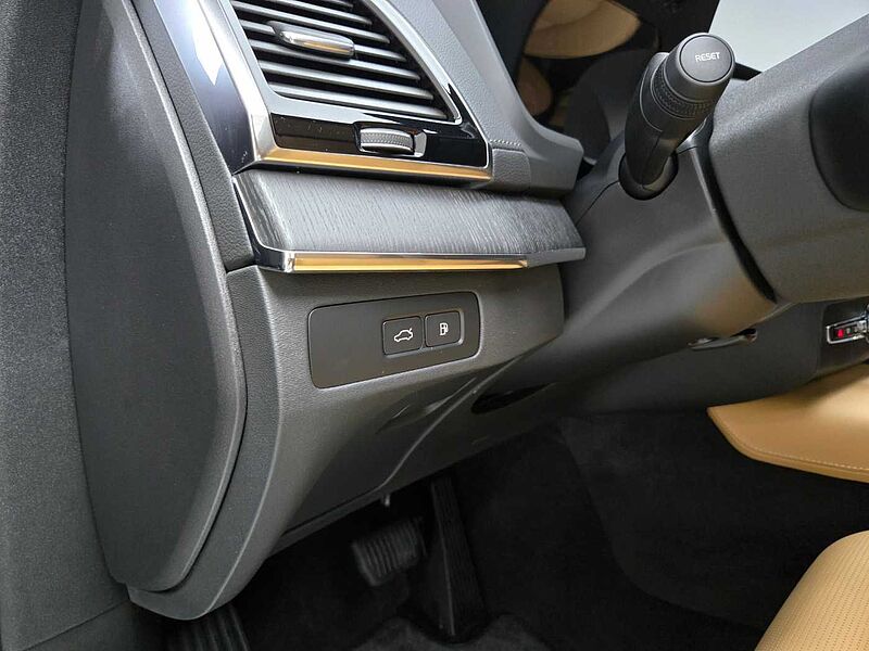 Volvo  Recharge Ultimate, T8 AWD 플러그-인 하이브리드, 전기/가솔린, 브라이트, 7 좌석