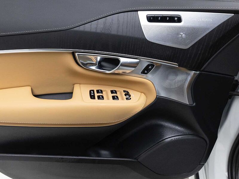 Volvo  Recharge Ultimate, T8 AWD 플러그-인 하이브리드, 전기/가솔린, 브라이트, 7 좌석