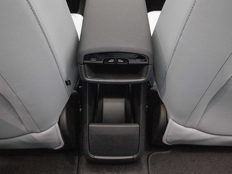 Volvo  Ultra, Single Motor Extended Range, 순수 전기