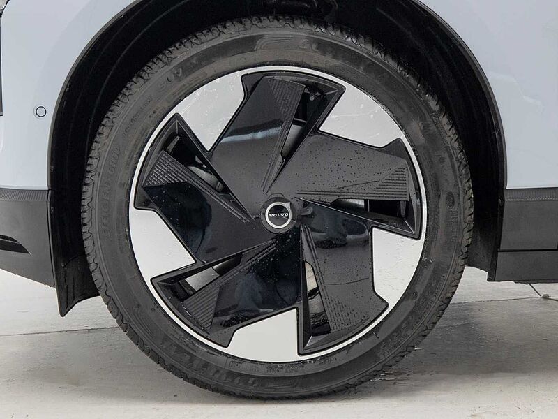 Volvo  Ultra, Single Motor Extended Range, 순수 전기