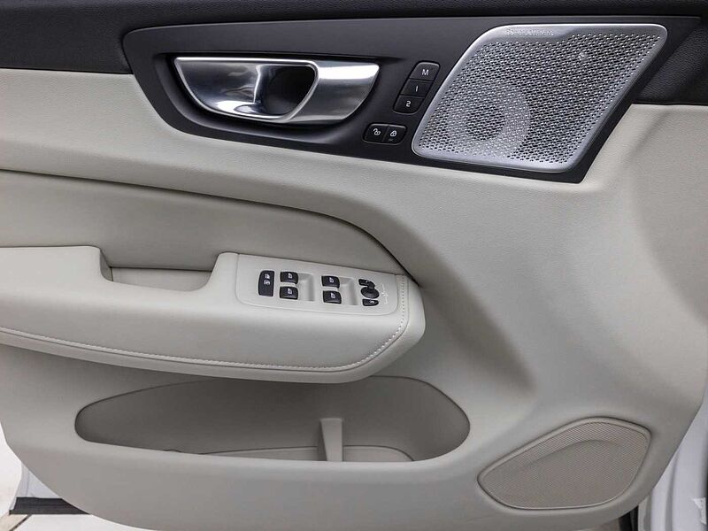 Volvo  Ultra, B5 AWD 마일드 하이브리드, 가솔린, 브라이트