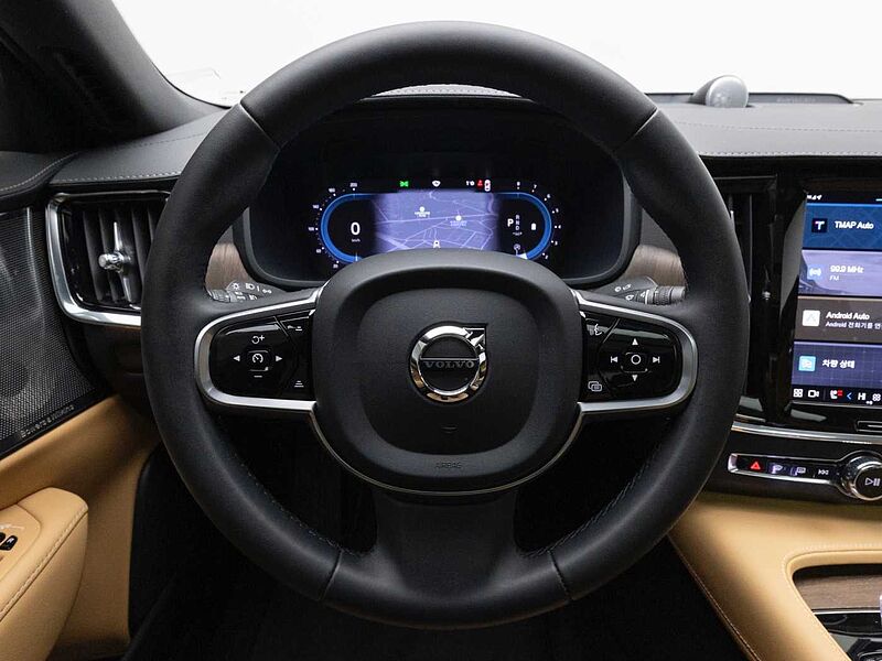 Volvo Ultimate, B5 마일드 하이브리드, 가솔린, 브라이트