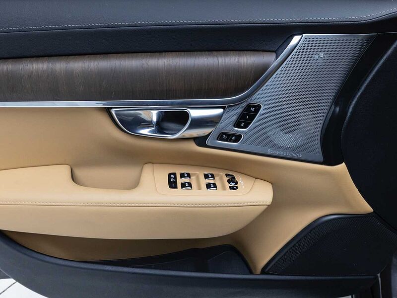 Volvo Ultimate, B5 마일드 하이브리드, 가솔린, 브라이트