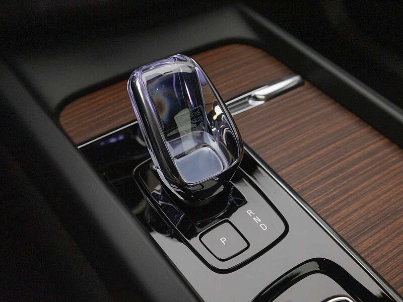 Volvo  Ultra, T8 AWD 플러그-인 하이브리드, 전기/가솔린, 브라이트