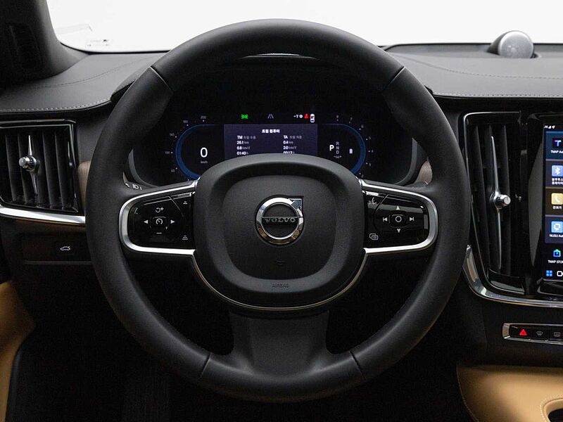 Volvo Ultimate, B5 마일드 하이브리드, 가솔린, 브라이트