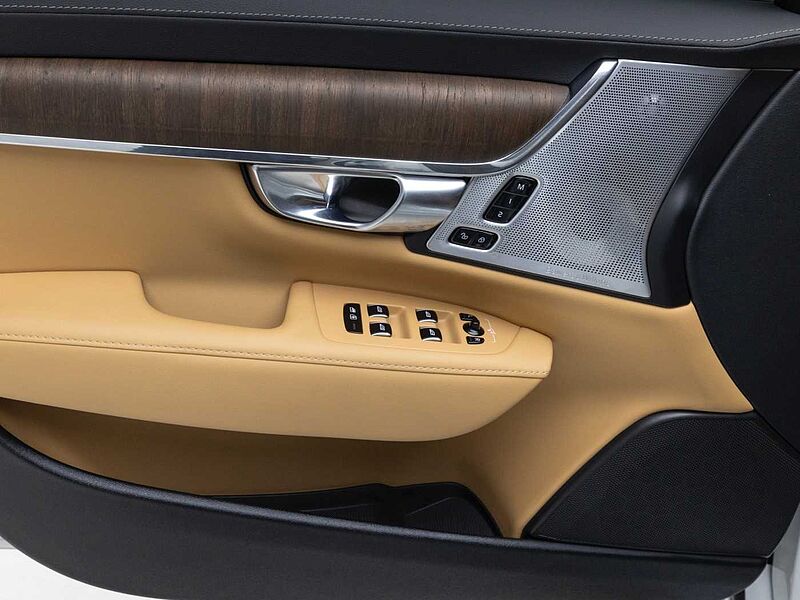 Volvo Ultimate, B5 마일드 하이브리드, 가솔린, 브라이트