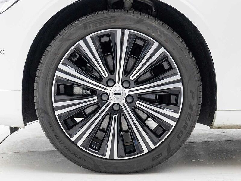 Volvo Ultimate, B5 마일드 하이브리드, 가솔린, 브라이트