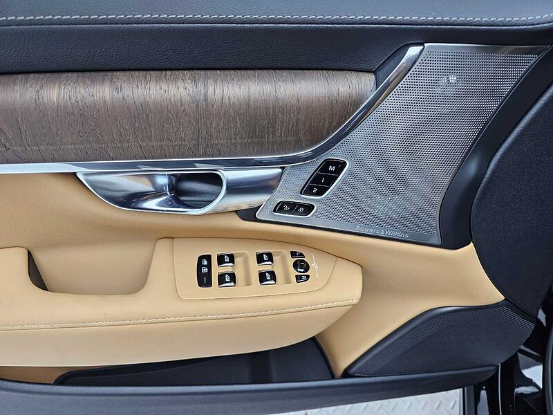 Volvo Ultimate, B5 마일드 하이브리드, 가솔린, 브라이트