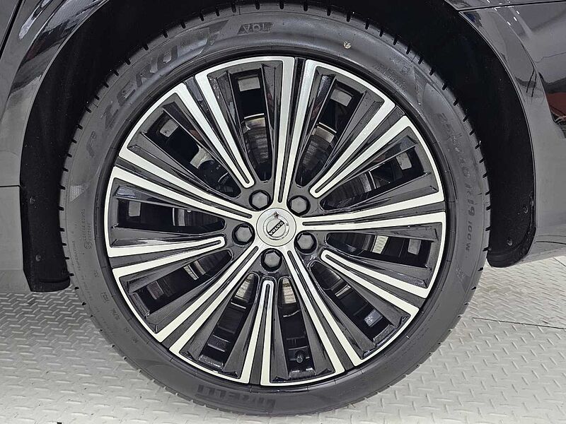 Volvo Ultimate, B5 마일드 하이브리드, 가솔린, 브라이트