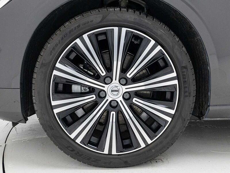 Volvo Ultimate, B5 마일드 하이브리드, 가솔린, 브라이트