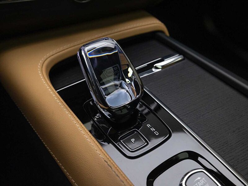 Volvo Recharge Ultimate, T8 AWD 플러그-인 하이브리드, 전기/가솔린, 브라이트, 7 좌석