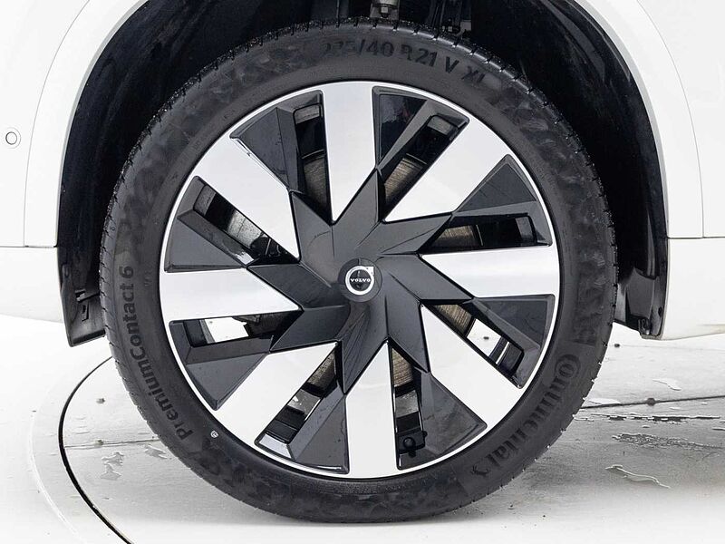 Volvo Recharge Ultimate, T8 AWD 플러그-인 하이브리드, 전기/가솔린, 브라이트, 7 좌석