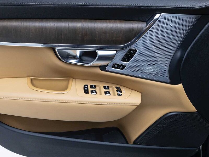 Volvo  Ultimate, B5 mild hybrid, 가솔린, Bright