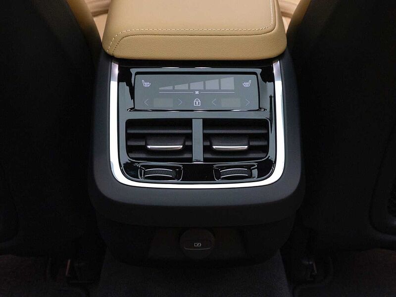 Volvo  Ultra, B5 AWD 마일드 하이브리드, 가솔린, 브라이트