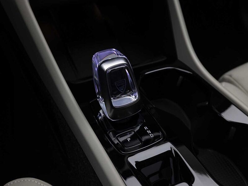 Volvo Ultra, B4 AWD 마일드 하이브리드, 가솔린, 브라이트