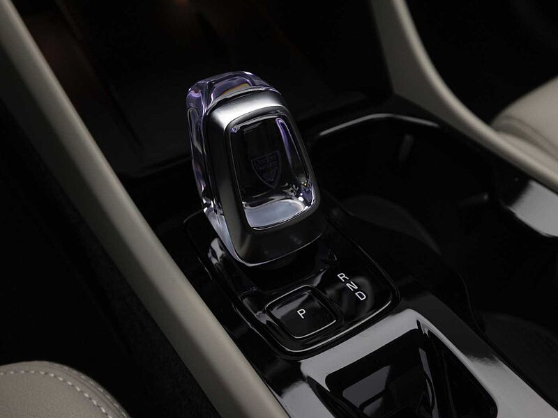 Volvo Ultra, B4 AWD 마일드 하이브리드, 가솔린, 브라이트