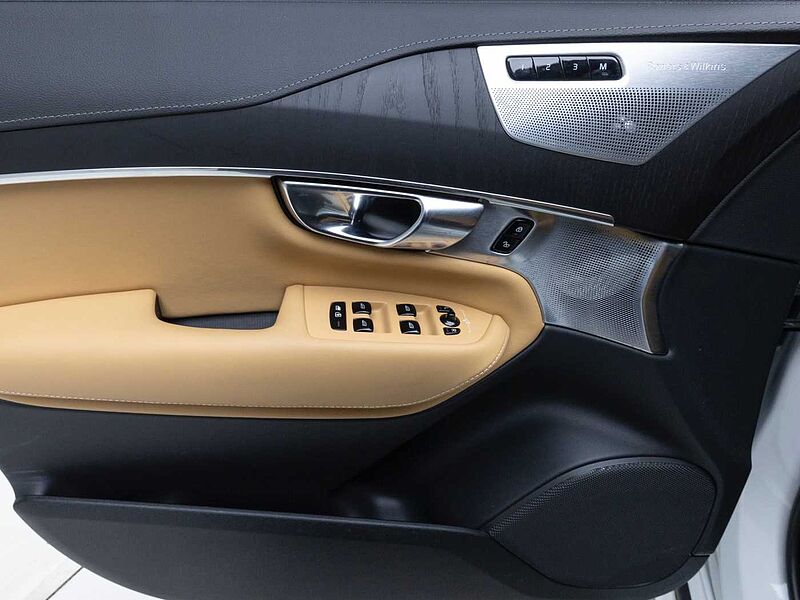Volvo  Recharge Ultimate, T8 AWD 플러그-인 하이브리드, 전기/가솔린, 브라이트, 7 좌석