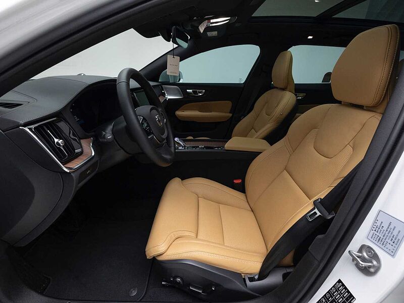 Volvo  Ultra, B5 AWD 마일드 하이브리드, 가솔린, 브라이트