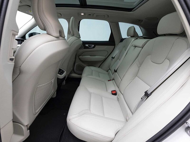 Volvo  Ultra, B5 AWD 마일드 하이브리드, 가솔린, 다크