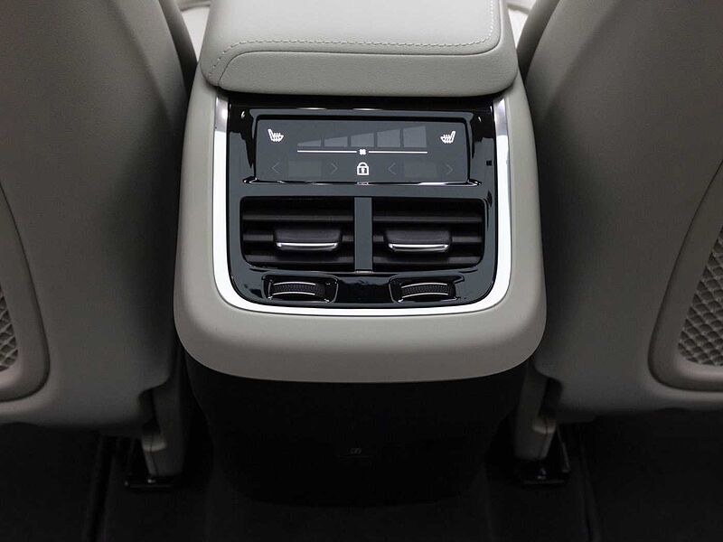 Volvo  Ultra, B5 AWD 마일드 하이브리드, 가솔린, 다크