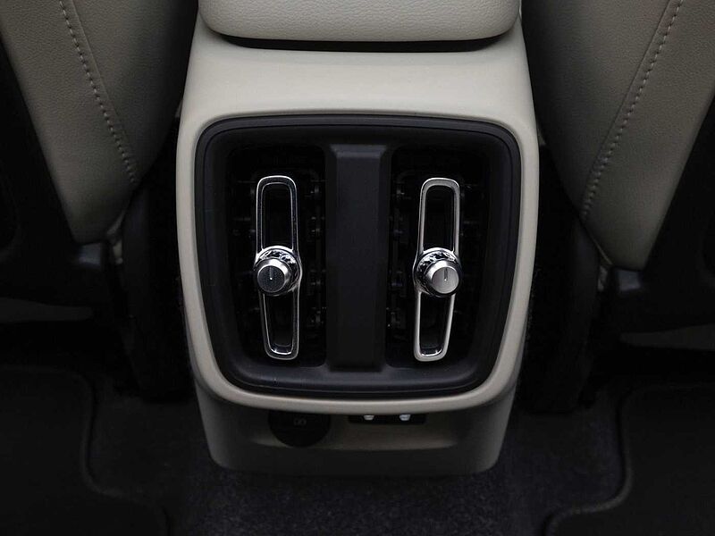 Volvo  Ultra, B4 AWD 마일드 하이브리드, 가솔린, 브라이트