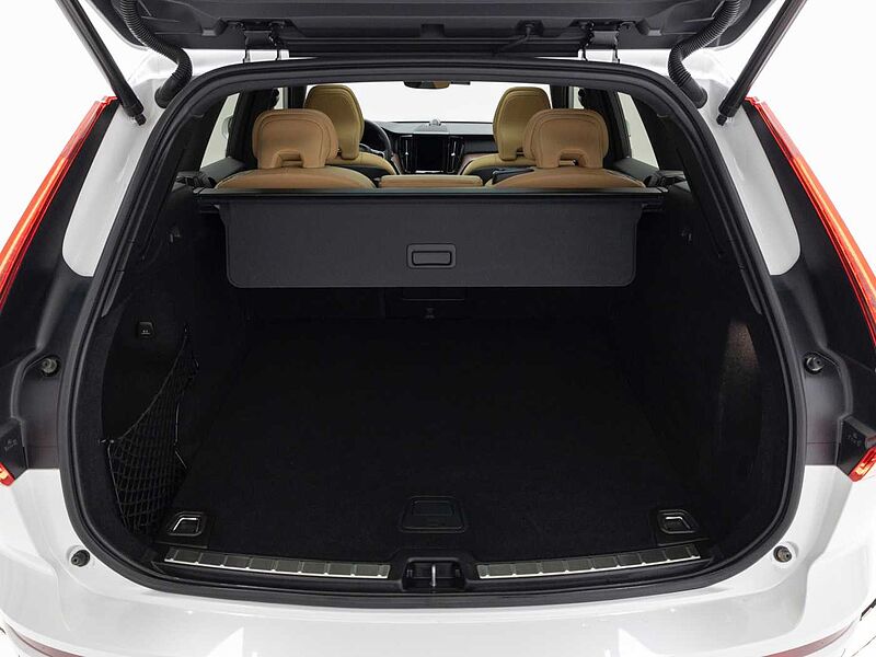 Volvo  Ultimate, B5 AWD mild hybrid, 가솔린, Bright