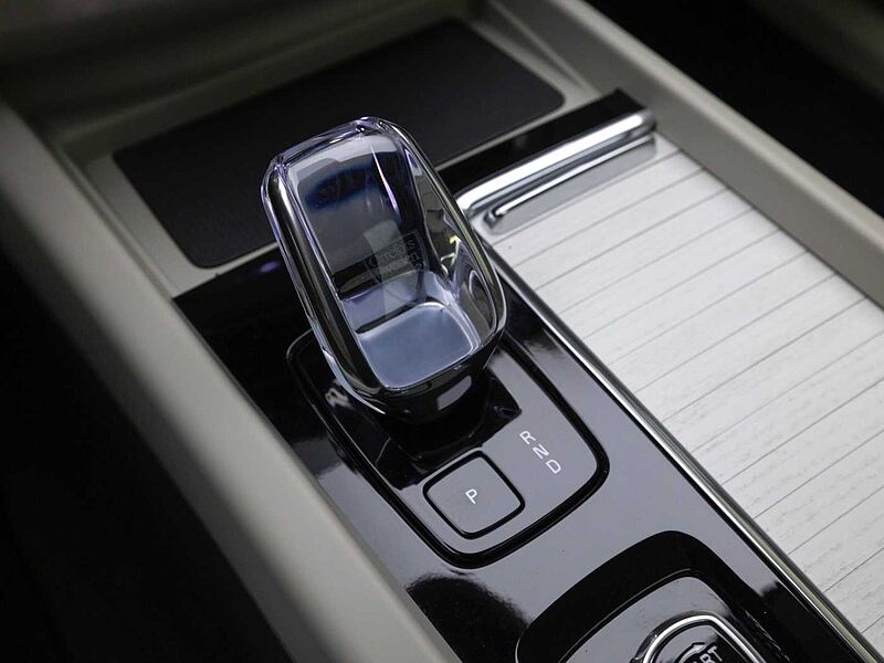 Volvo  Ultra, T8 AWD 플러그-인 하이브리드, 전기/가솔린, 브라이트