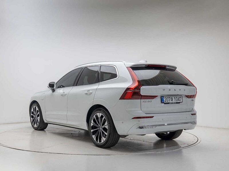 Volvo  Ultra, T8 AWD 플러그-인 하이브리드, 전기/가솔린, 브라이트